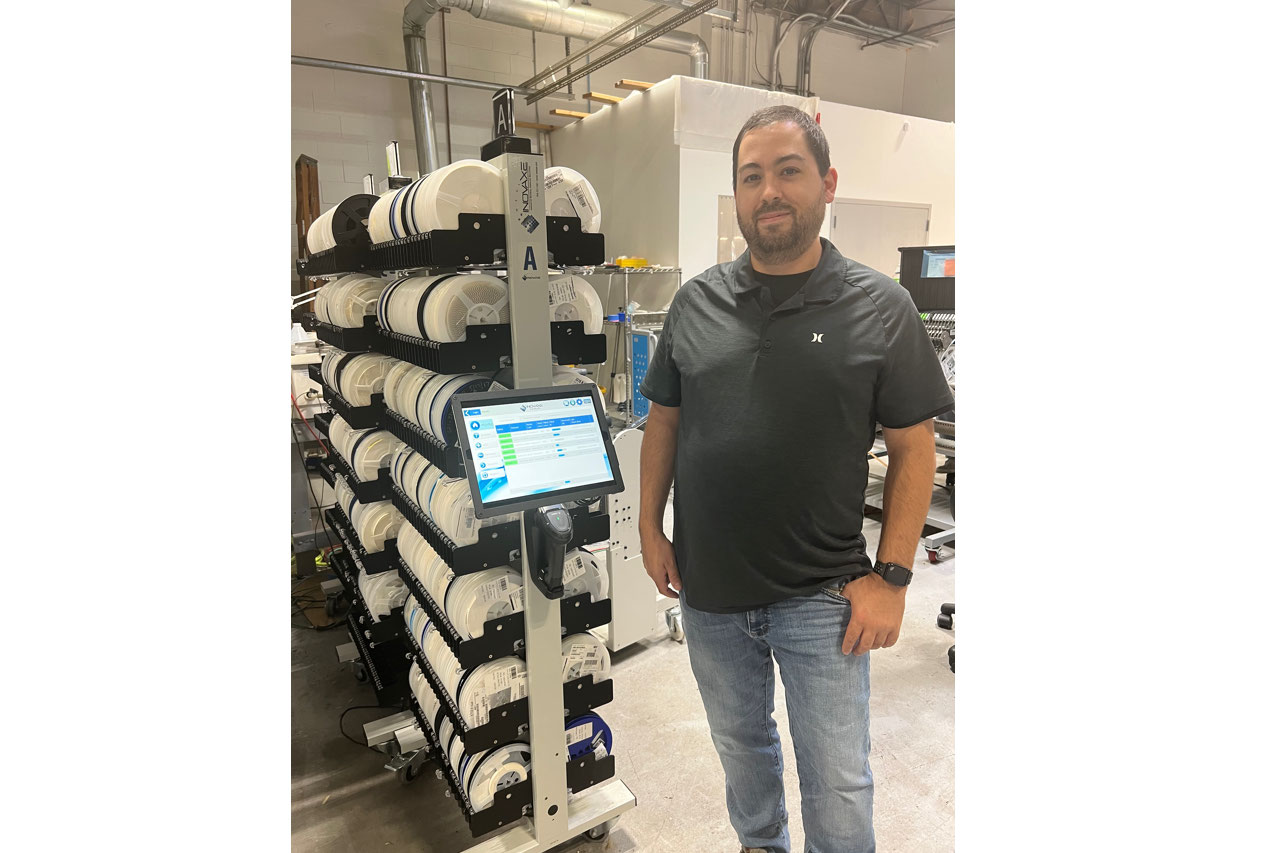 Surf-Tech Manufacturing Utilizes 6 Inovaxe Mobile Smart Racks to Manage Inventory