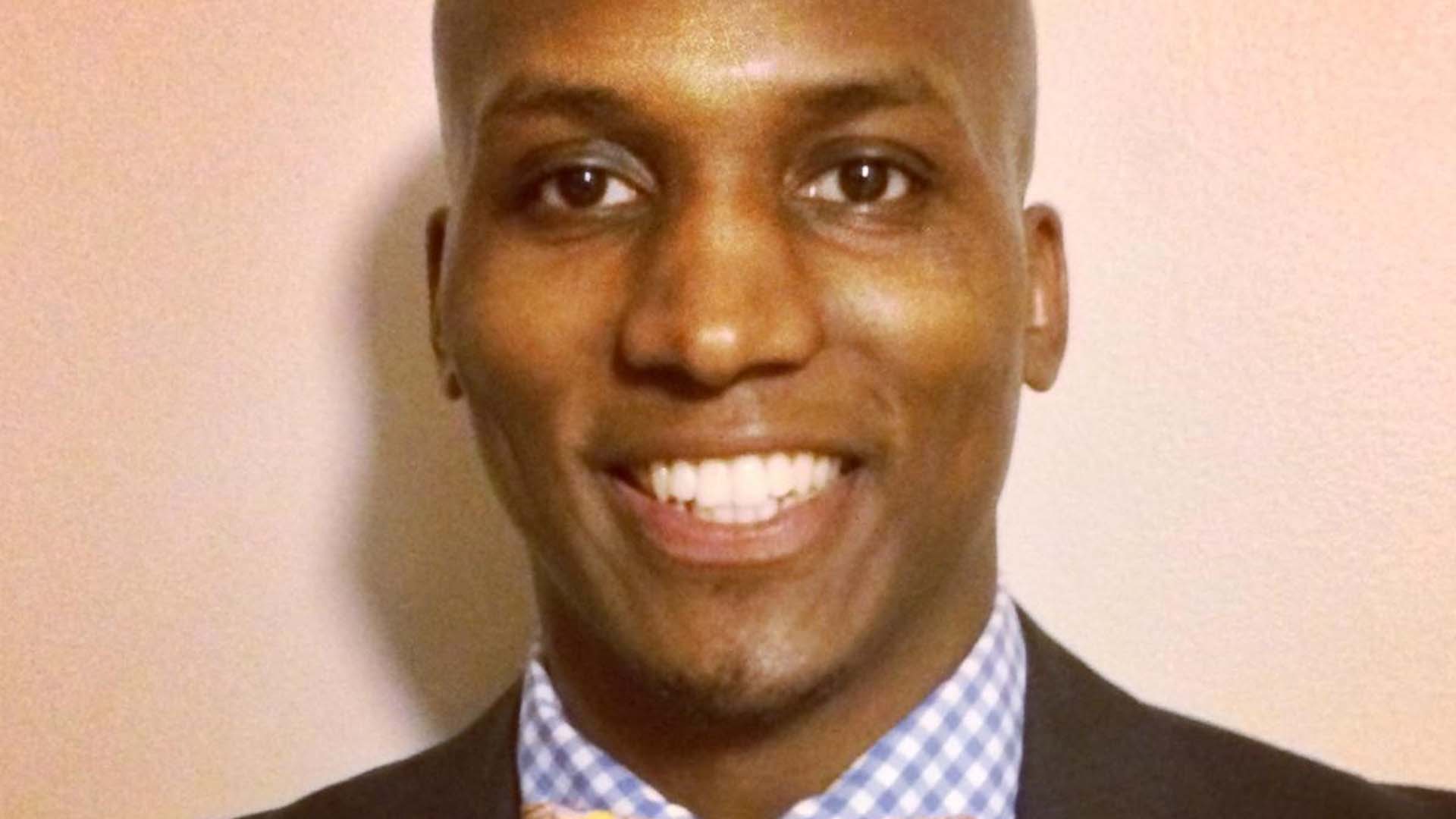 Isaiah Smith, Regional Sales Manager for Koh Young America