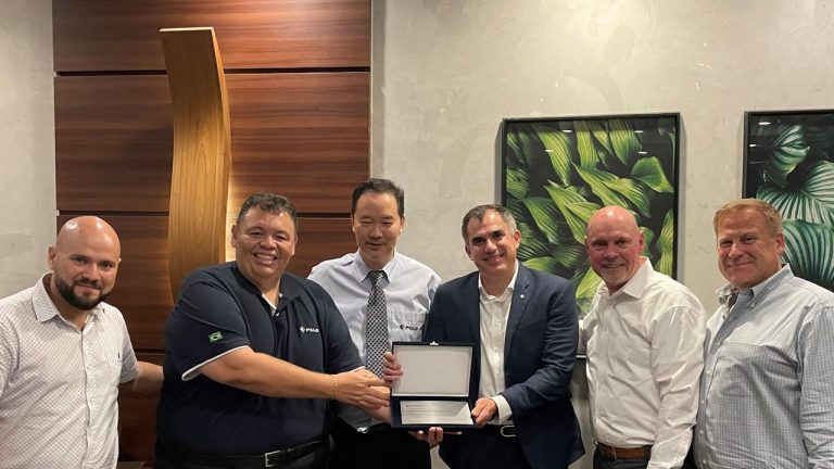 Koh Young and Fuji do Brasil Celebrate a 15-year Milestone at FIEE