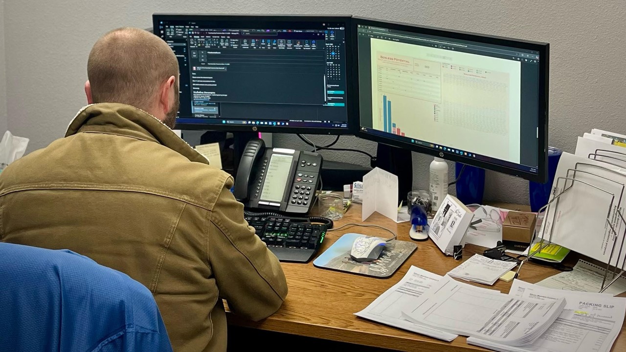 Silicon Mountain Implements Cetec ERP to Enhance Manufacturing Efficiency and Customer Experience Silicon Mountain Implements Cetec ERP to Enhance Manufacturing Efficiency and Customer Experience