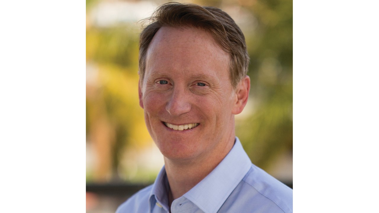 Mike Buetow Receives 2025 PCEA Lifetime Achievement Award