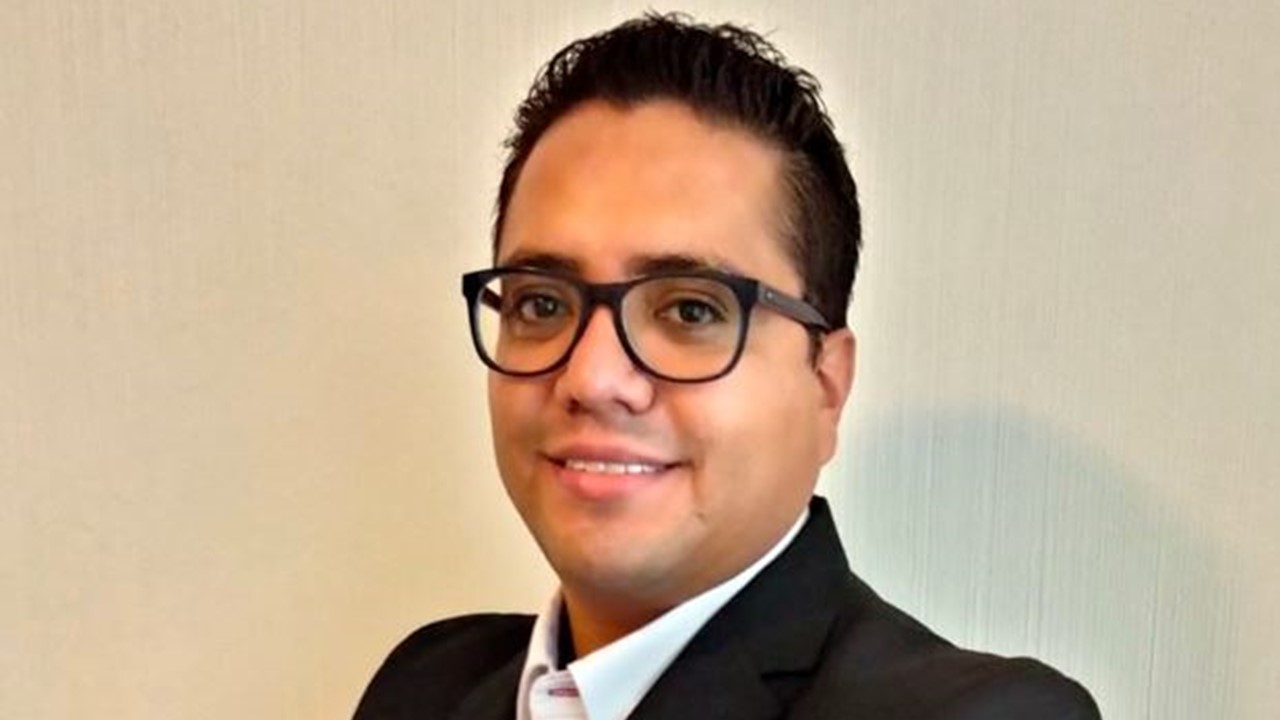 Koh Young Discussing Ways to Apply Smart Factory Insights to Maximizing Productivity at SMTA Tijuana Koh Young Discussing Ways to Apply Smart Factory Insights to Maximizing Productivity at SMTA Tijuana