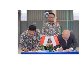 STANIA and Asahi Solder MoU signing ceremony at STANIA factory in Batam, Indonesia