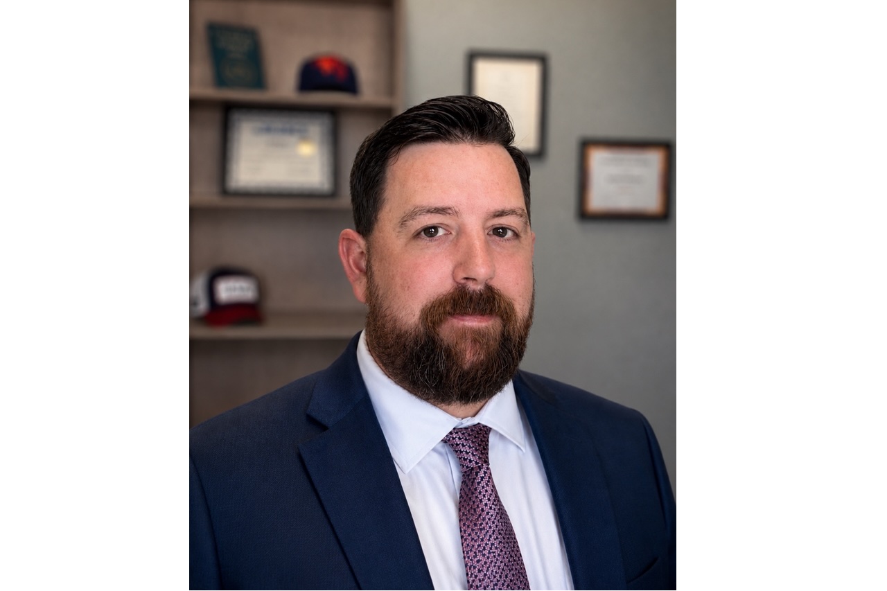 BRENT-JOHNSON-_-KOH-YOUNG.jpeg Brent Johnson, Western Regional Sales Manager at Koh Young America, based in Utah