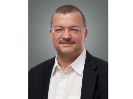 Indium Corporation’s Andreas Karch Receives IEC 1906 Award for Global Standardization Contributions Andreas Karch, Regional Technical Manager at Indium Corporation, receiving the IEC 1906 Award at a ceremony in Offenbach, Germany